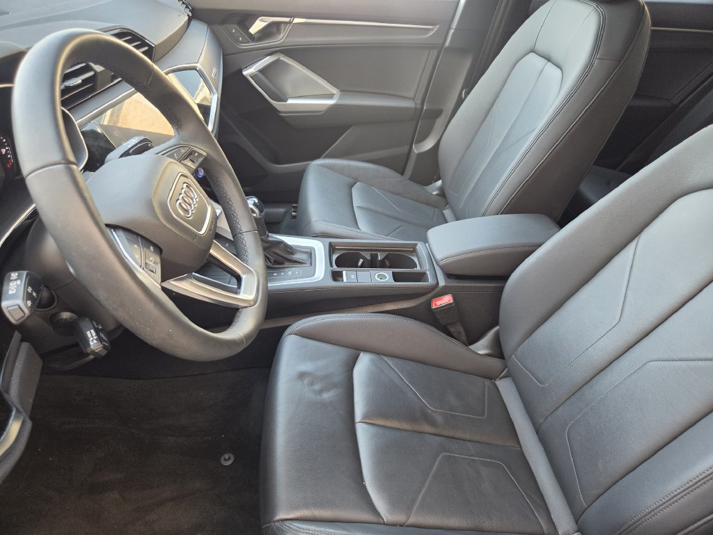 Used 2024 Audi Q3 2.0T Premium AWD/4WD image 11