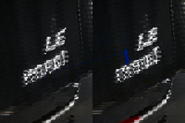 Used 2024 Toyota Sienna LE image 7