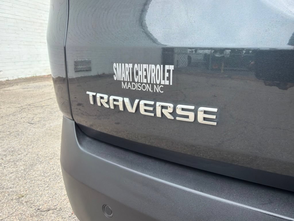 Used 2021 Chevrolet Traverse LT w/ LT Premium Package FWD image 18