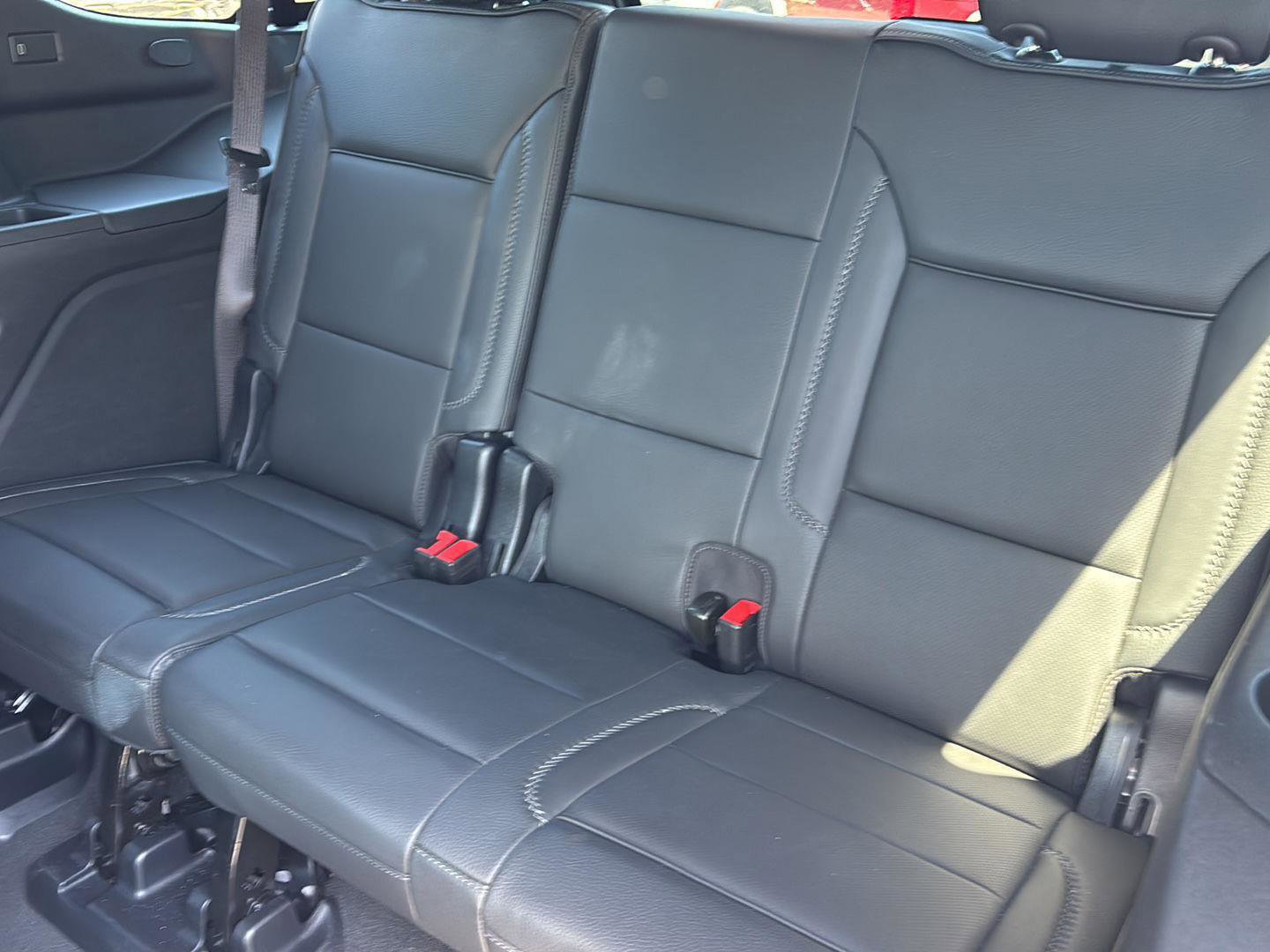 Used 2025 GMC Yukon Denali image 16