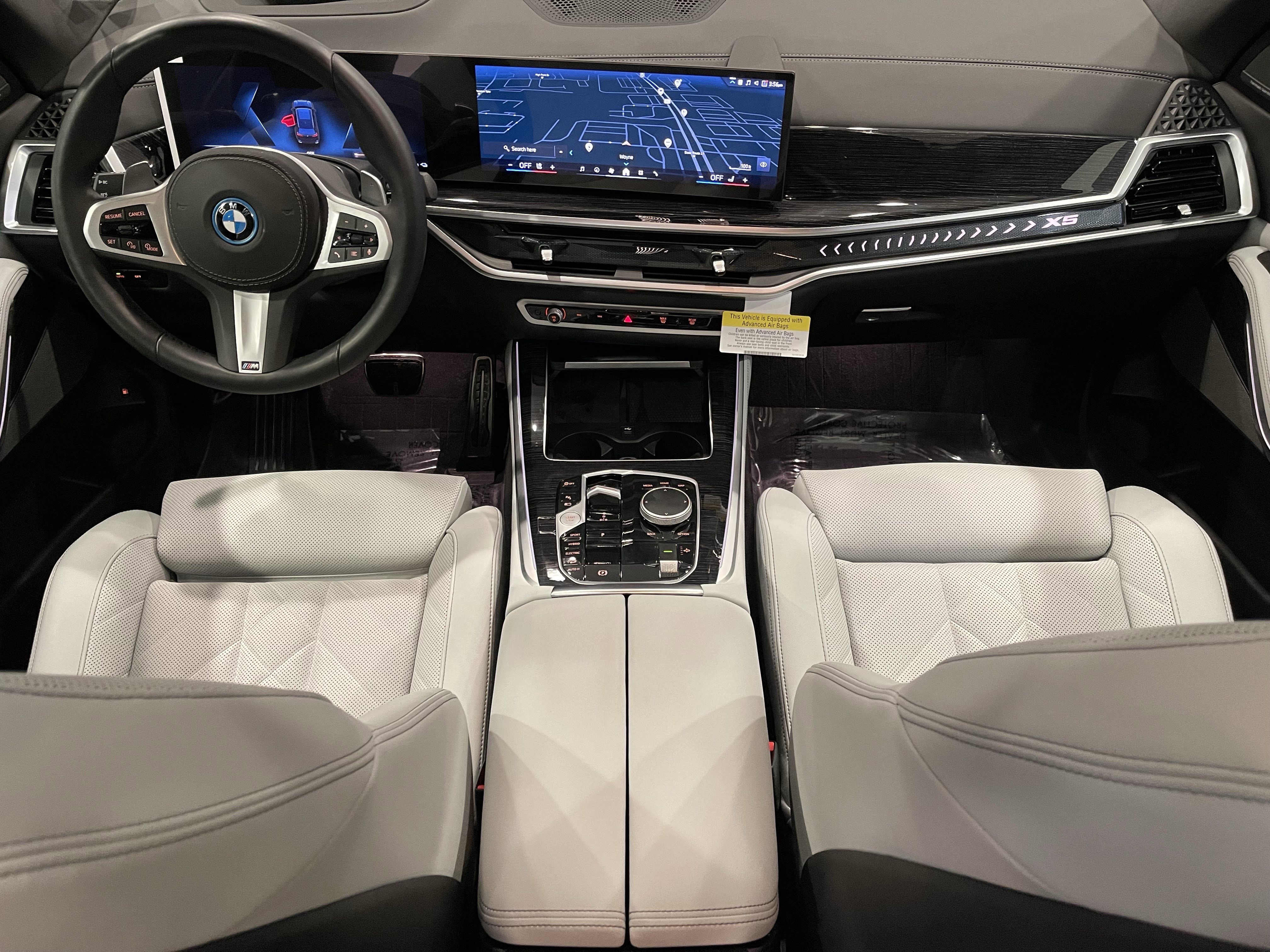 Used 2026 BMW X5 xDrive50e w/ M Sport Package image 16