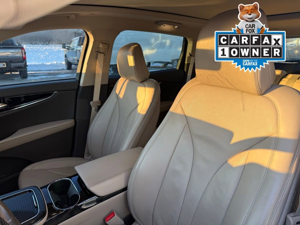 Used 2022 Lincoln Nautilus Reserve image 3