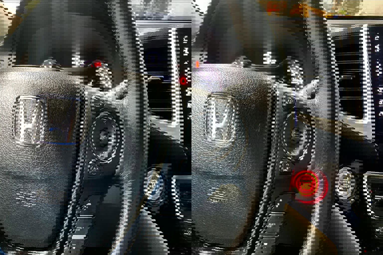 Used 2018 Honda Pilot Elite image 24