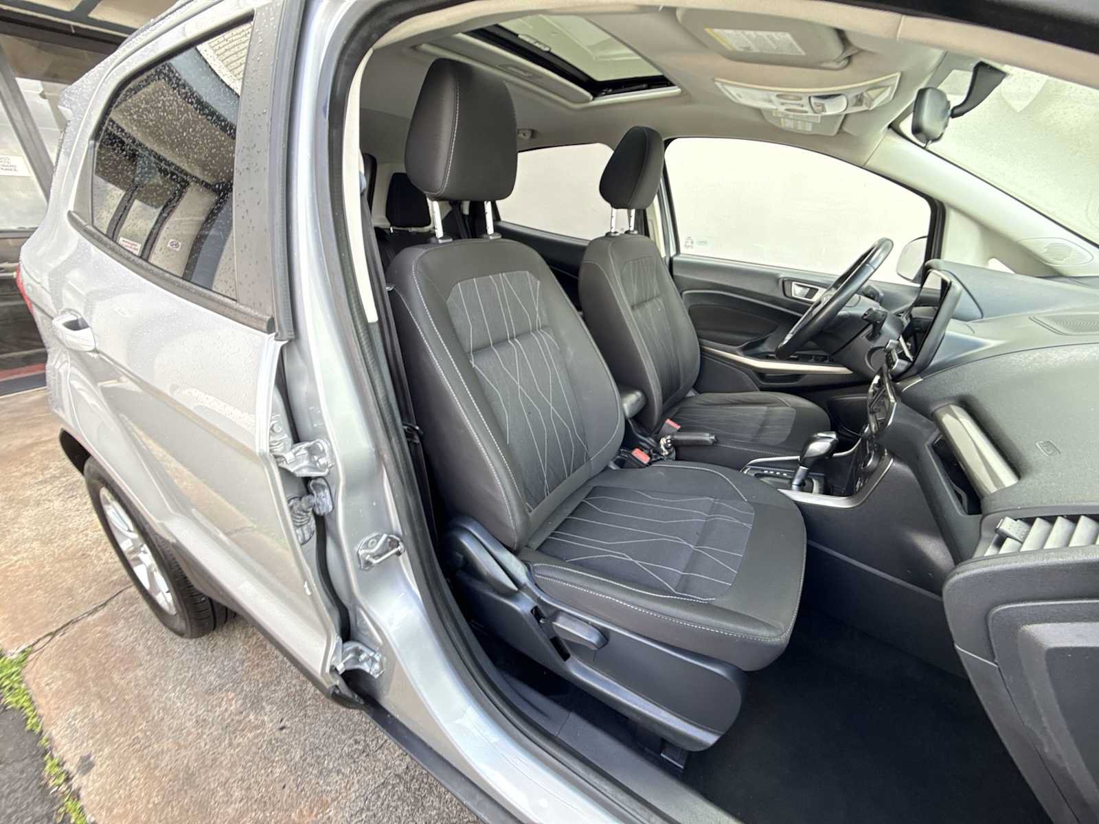 Used 2020 Ford EcoSport SE FWD image 26