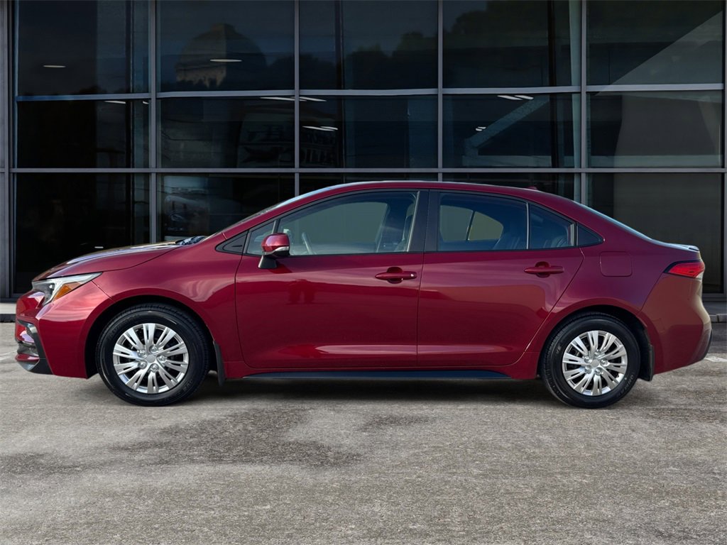 Used 2024 Toyota Corolla SE image 4