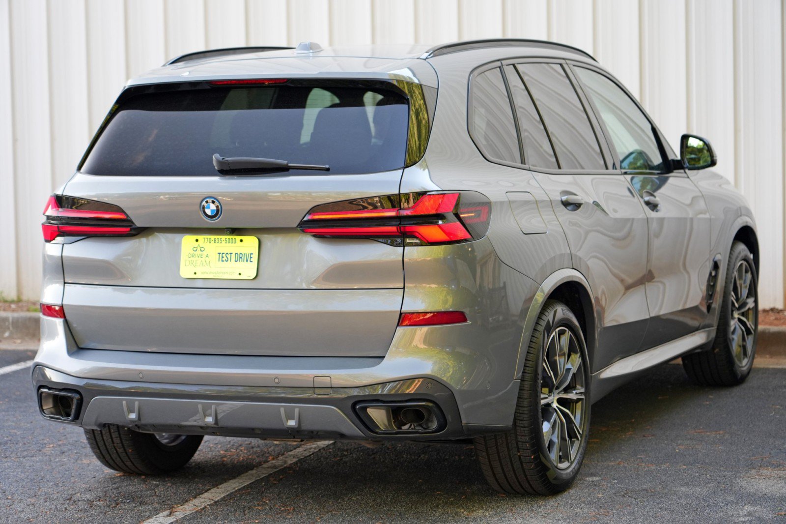 Used 2024 BMW X5 xDrive50e w/ M Sport Package AWD/4WD image 57