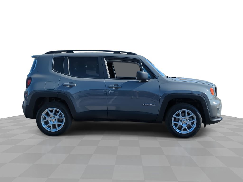 Used 2022 Jeep Renegade Latitude w/ Convenience Group image 9