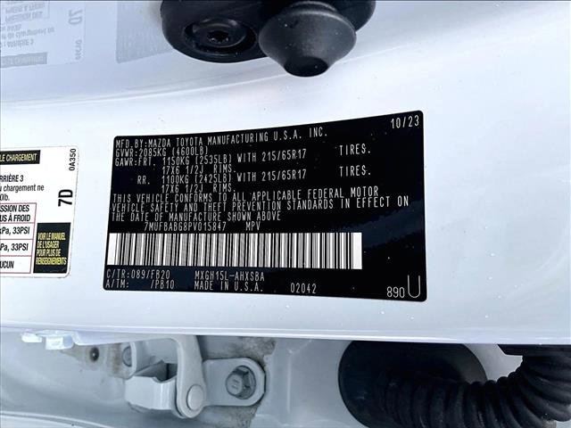 Used 2023 Toyota Corolla Cross SE image 30