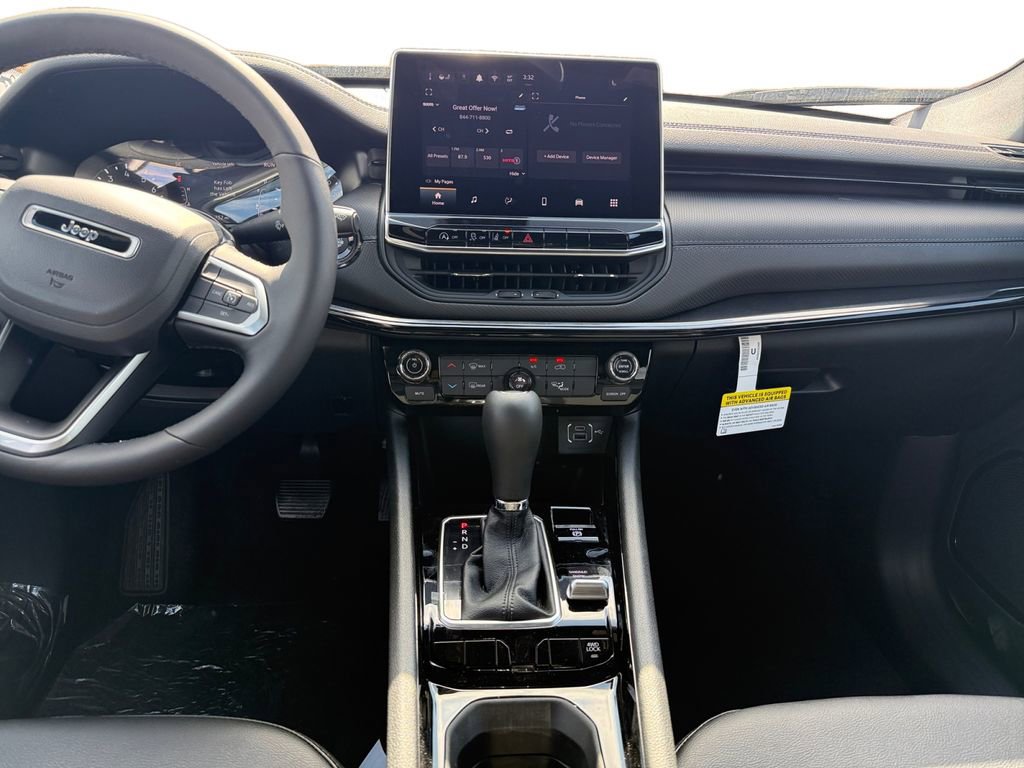 New 2026 Jeep Compass Latitude image 11