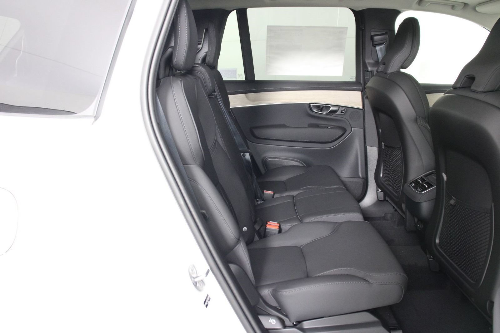 New 2026 Volvo XC90 B6 Plus AWD/4WD image 11