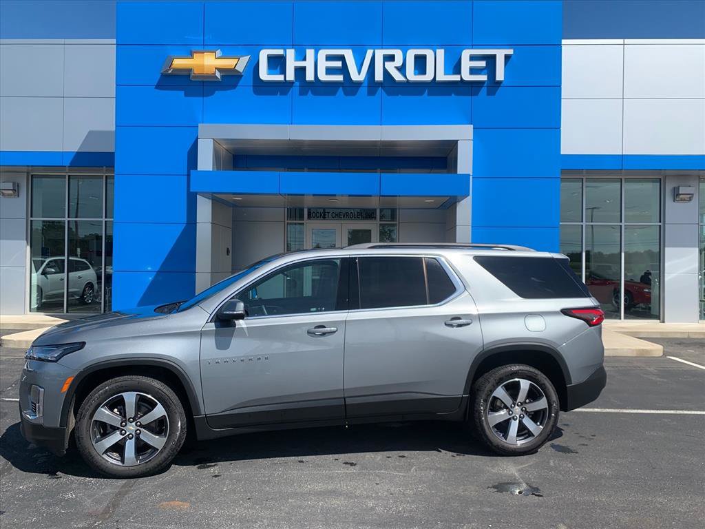 Used 2023 Chevrolet Traverse LT w/ LT Premium Package AWD/4WD image 1