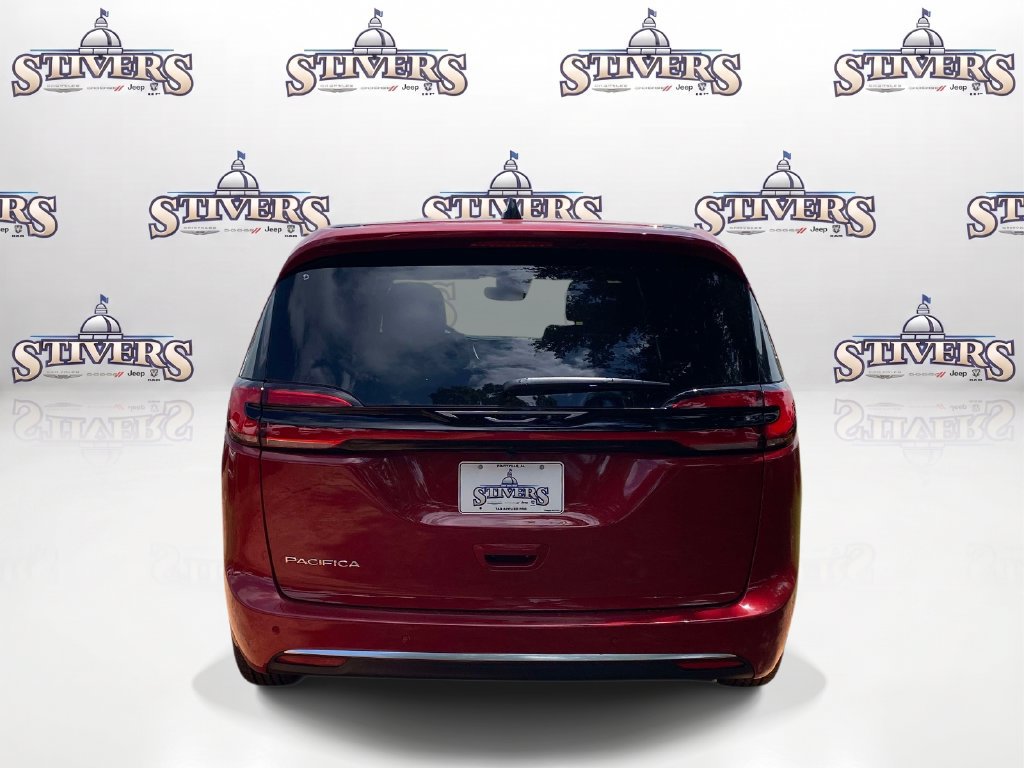 New 2027 Chrysler Pacifica Select FWD image 5