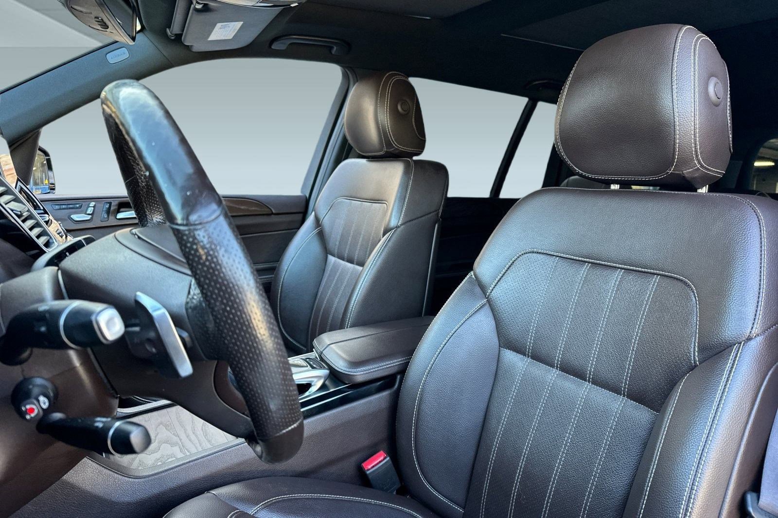 Used 2019 Mercedes-Benz GLS 450 4MATIC image 28