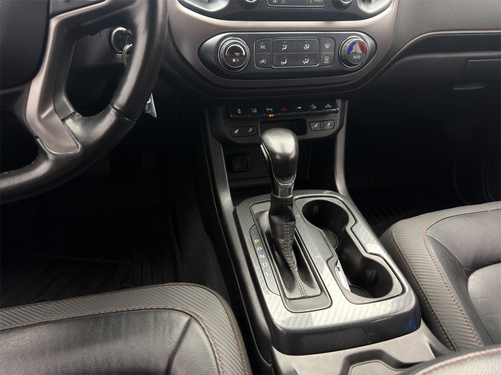 Used 2022 GMC Canyon AT4 image 15