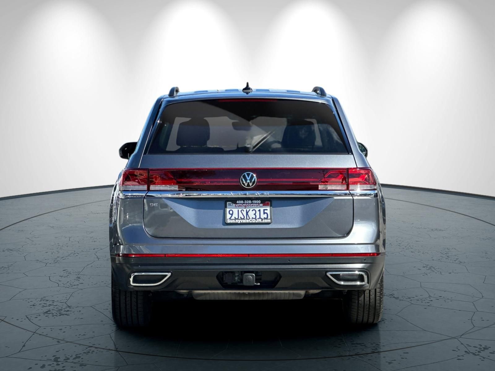 Used 2024 Volkswagen Atlas SE image 5