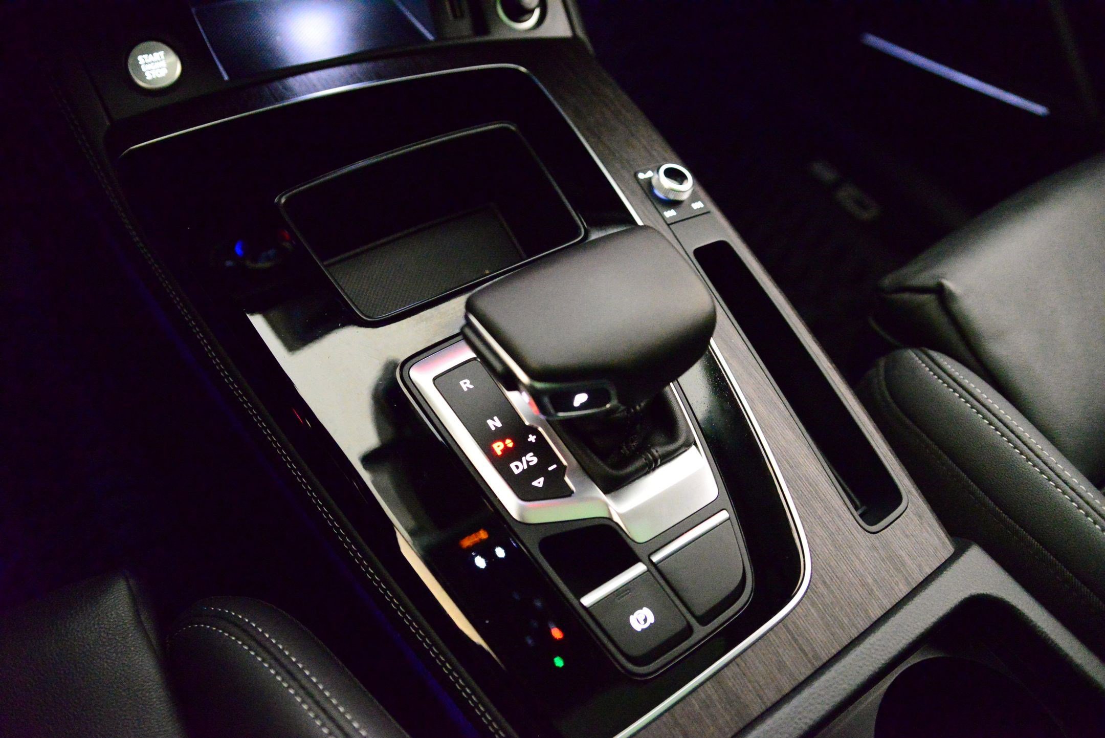 Certified 2025 Audi Q5 e Premium Plus image 16