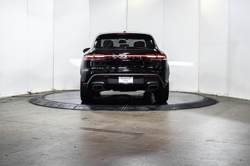 Certified 2025 Porsche Macan image 6