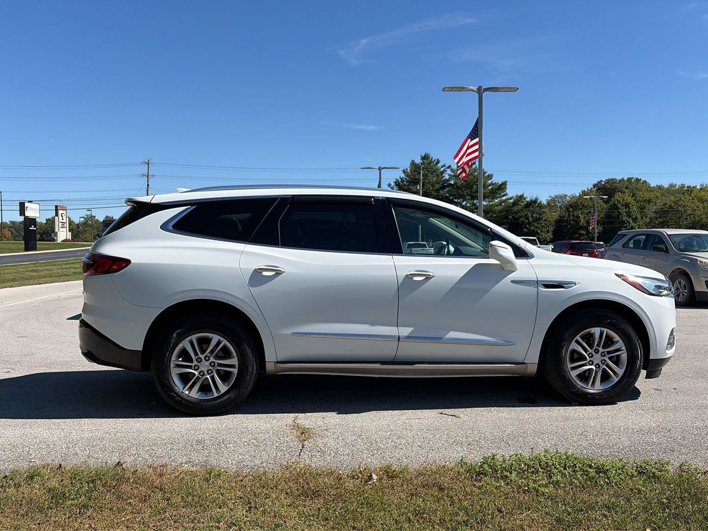 Used 2018 Buick Enclave Premium w/ Trailering Package FWD image 6