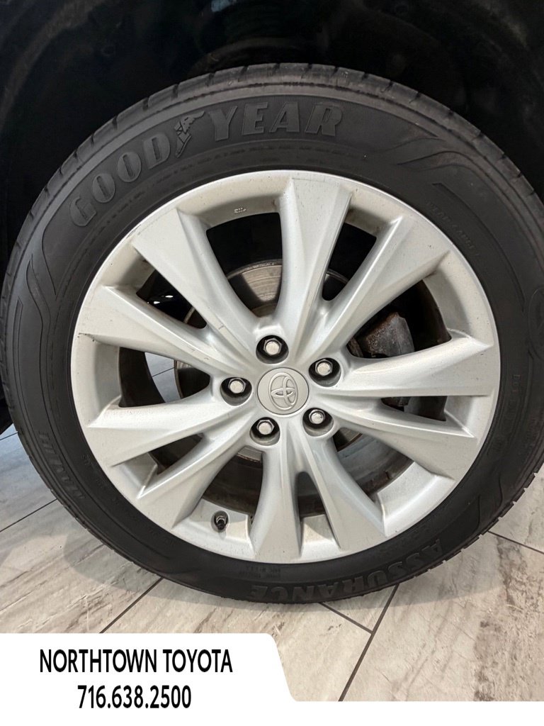 Used 2014 Toyota RAV4 Limited AWD/4WD image 8
