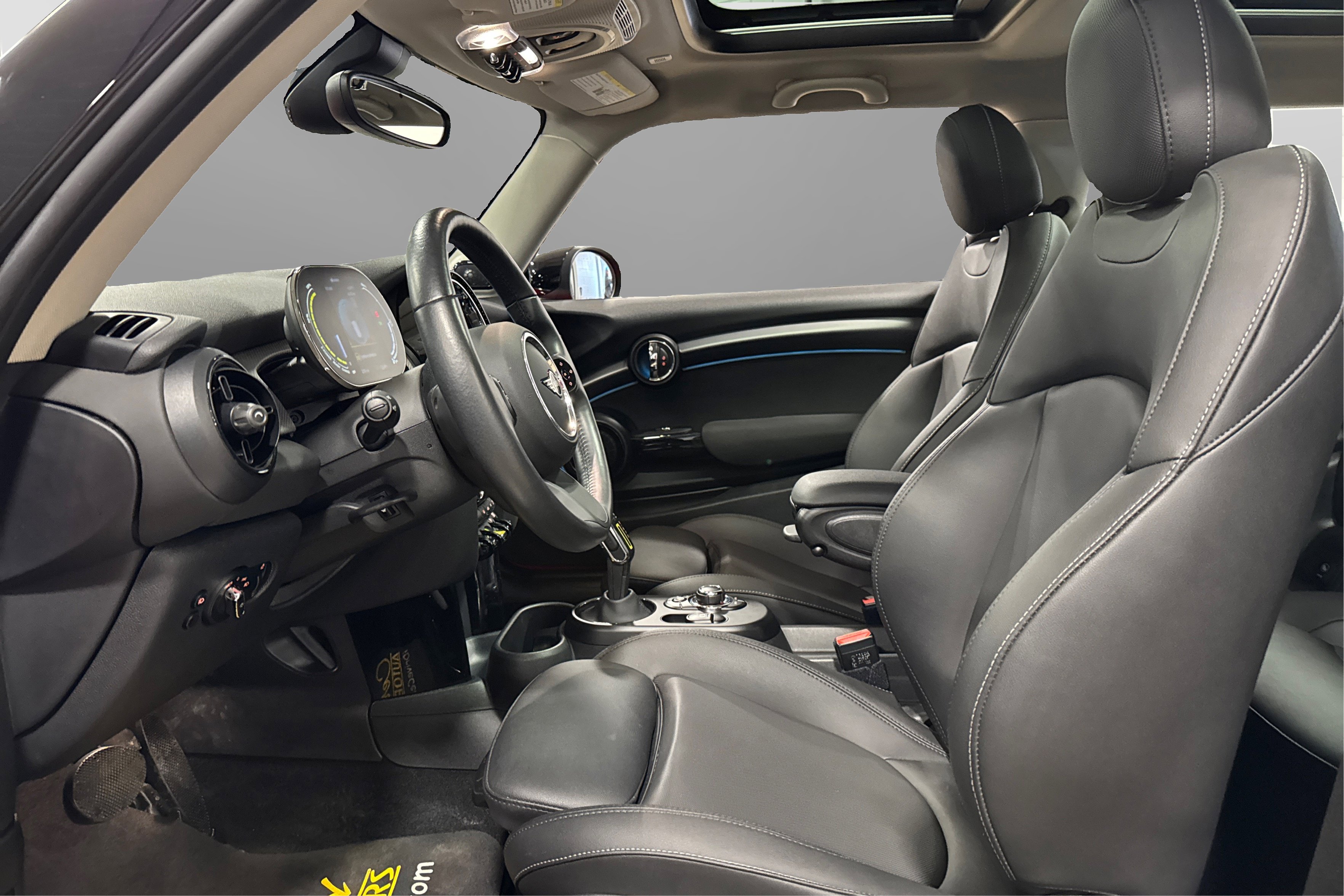 Used 2024 MINI Cooper SE image 17