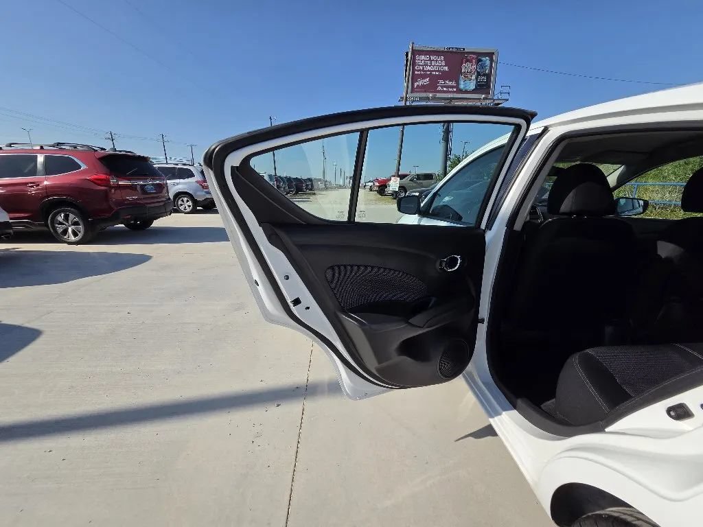 Used 2019 Nissan Versa SV FWD image 15