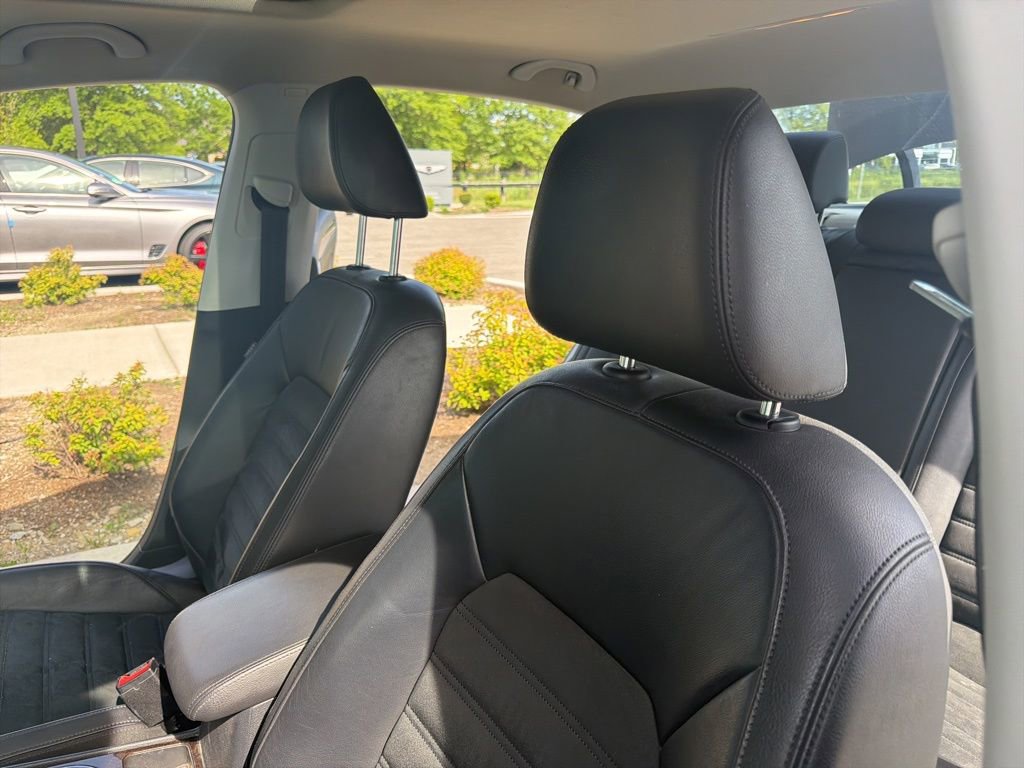 Used 2014 Volkswagen Passat 1.8T SEL Premium FWD image 32