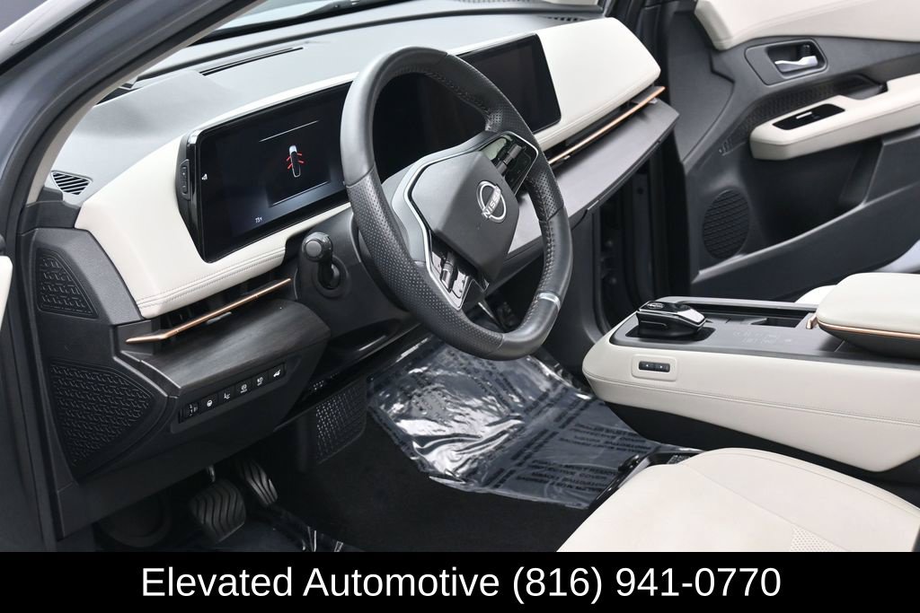 Used 2024 Nissan Ariya AWD image 7
