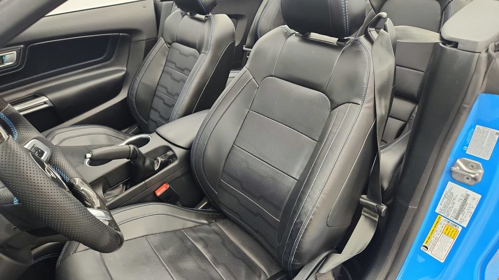 Used 2022 Ford Mustang GT Premium w/ GT Performance Package RWD image 19