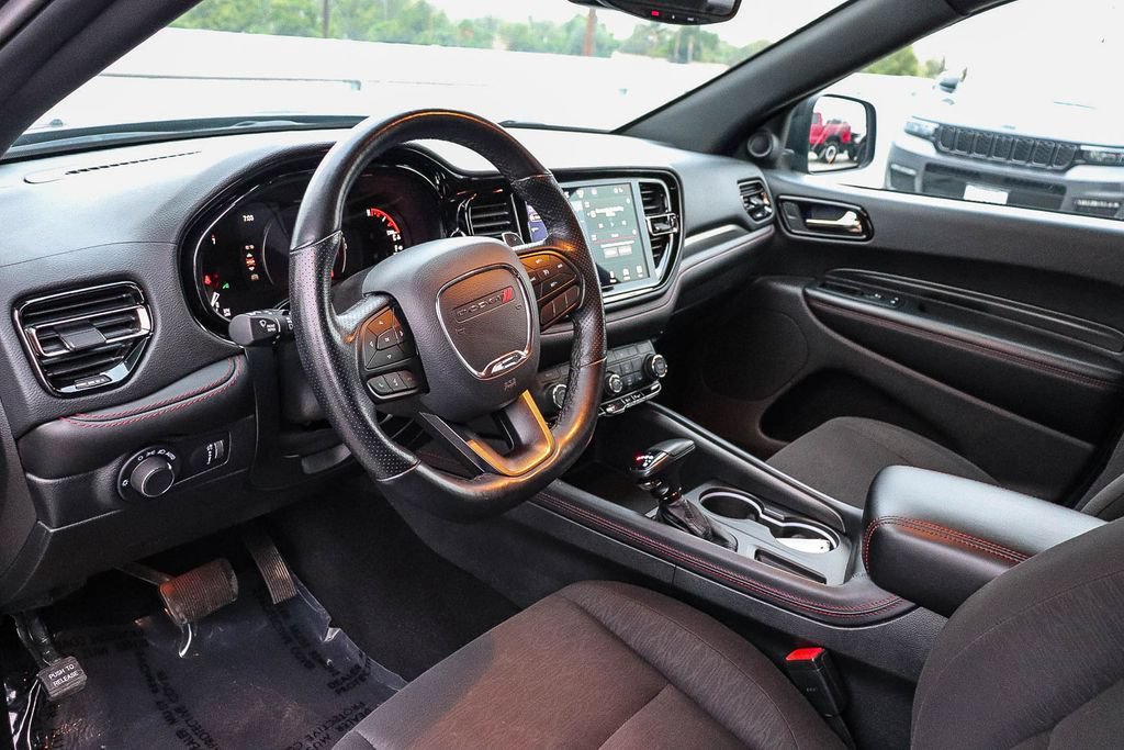 Used 2025 Dodge Durango GT AWD/4WD image 23