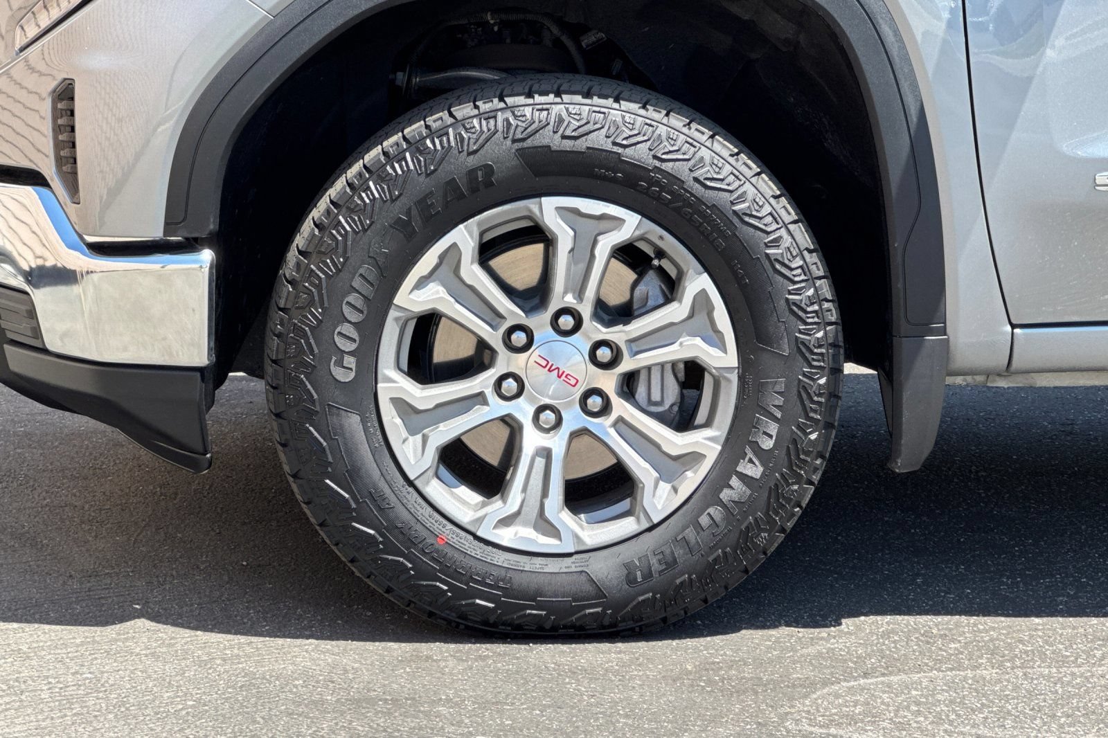 Certified 2024 GMC Sierra 1500 SLE w/ X31 Off-Road Package AWD/4WD image 26