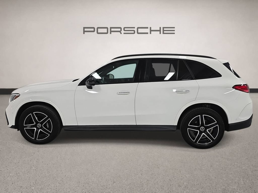 Used 2023 Mercedes-Benz GLC 300 image 2