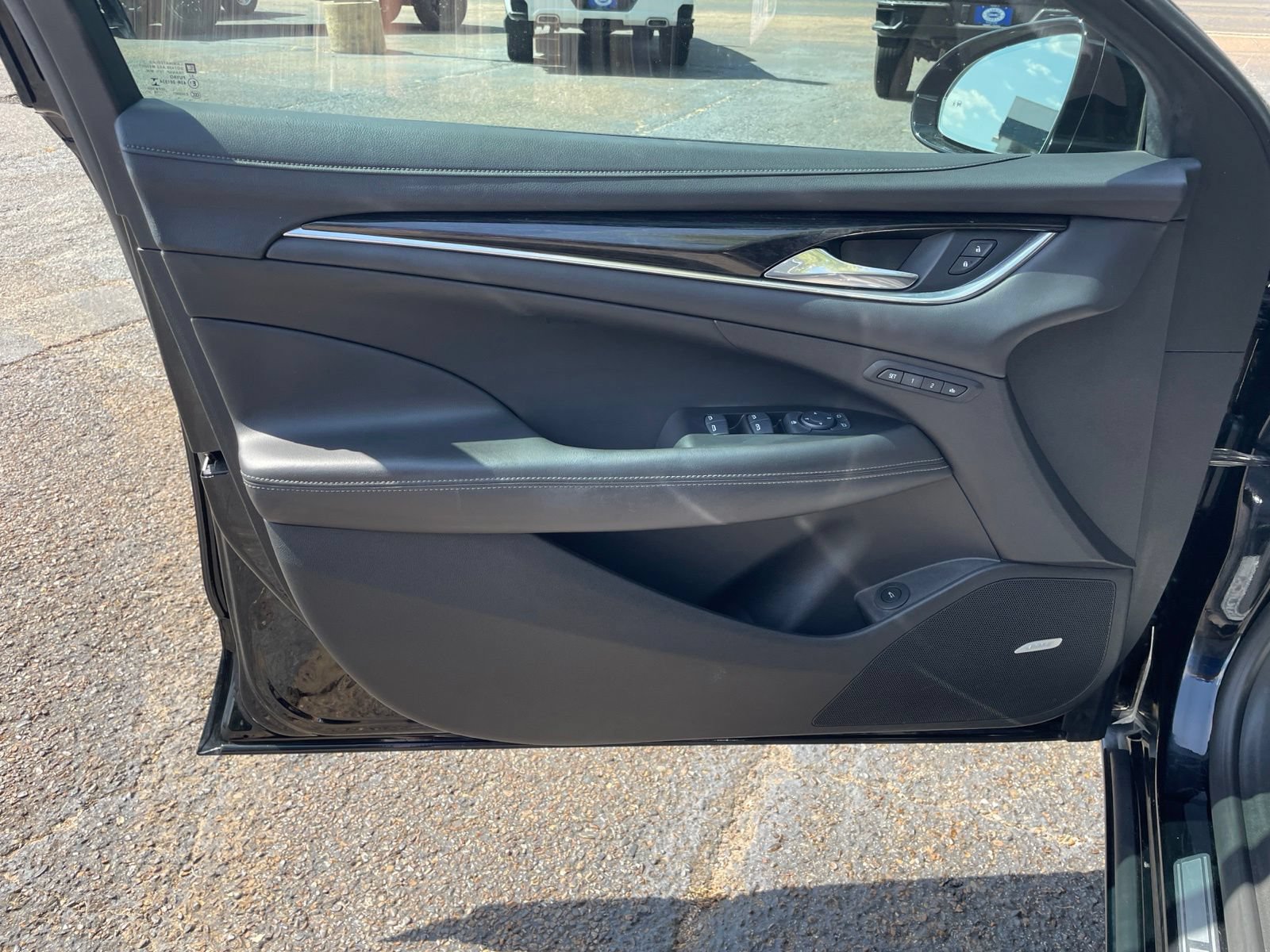 Used 2017 Buick LaCrosse Essence w/ Sun and Shade Package FWD image 15