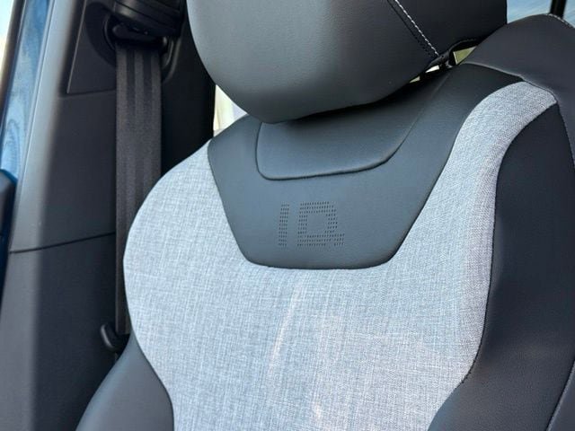 New 2026 Volkswagen ID.4 Pro AWD/4WD image 17