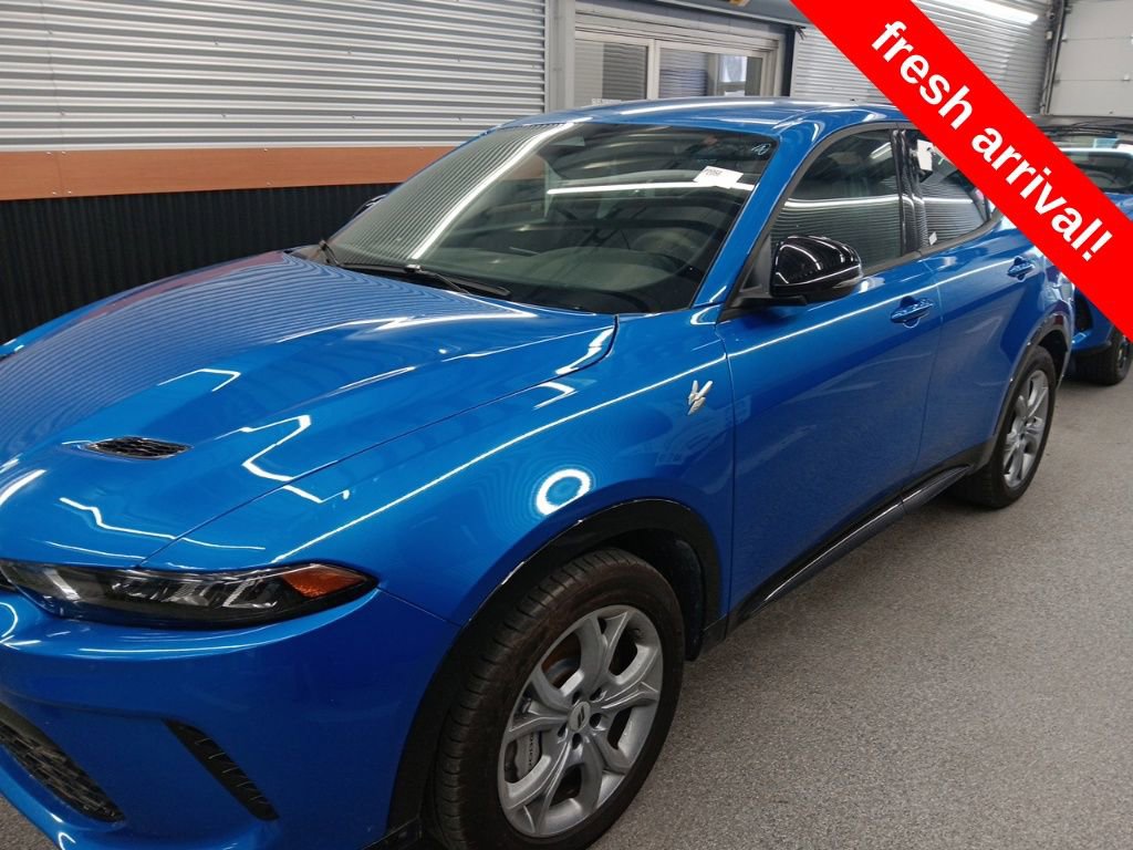 Used 2025 Dodge Hornet R/T image 2