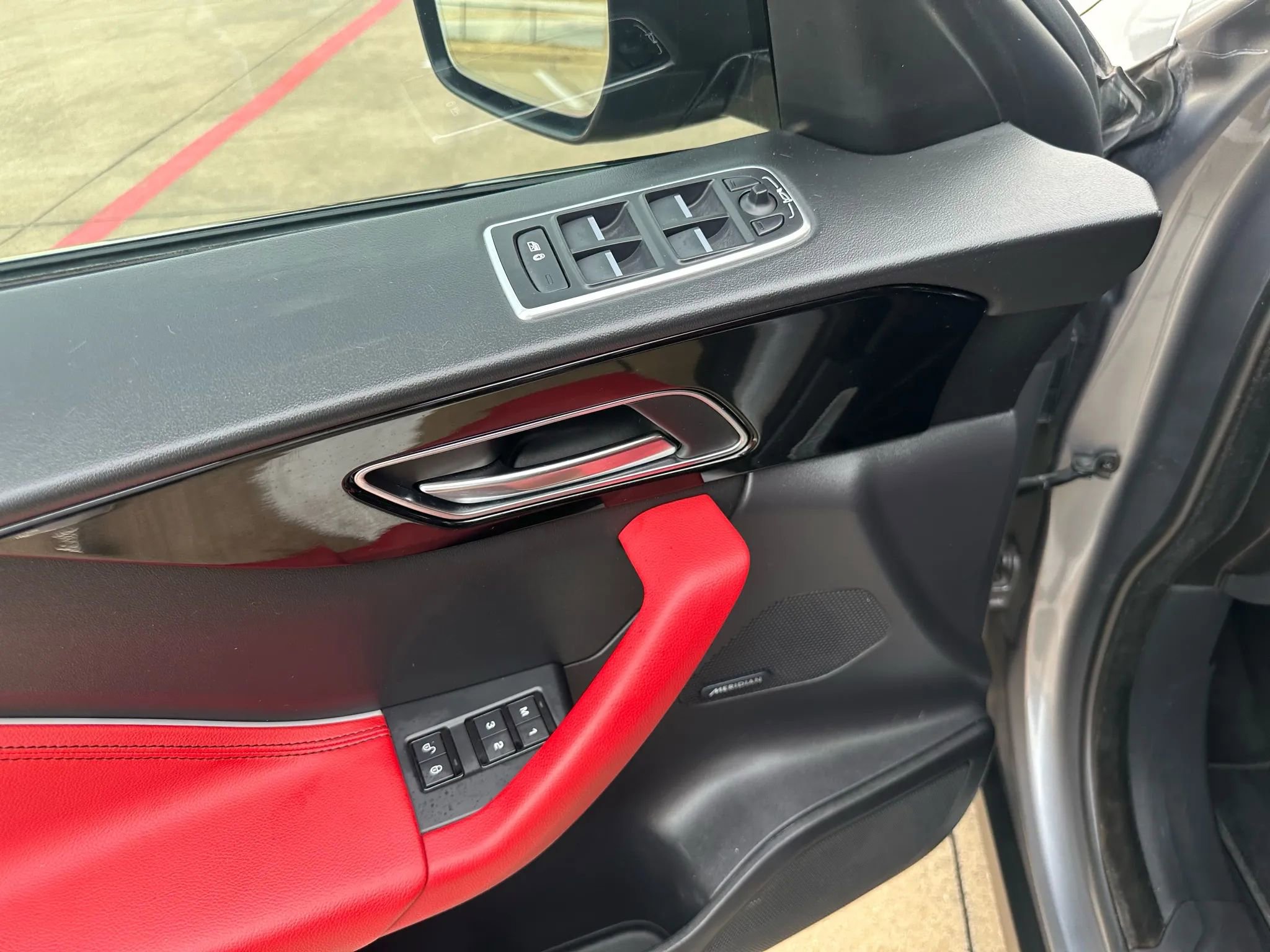 Used 2020 Jaguar F-PACE S AWD/4WD image 30