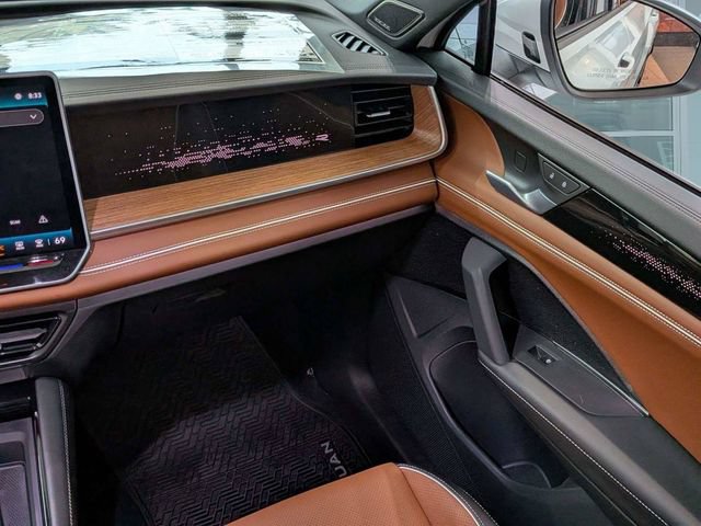 New 2026 Volkswagen Tiguan SEL R-Line AWD/4WD image 18