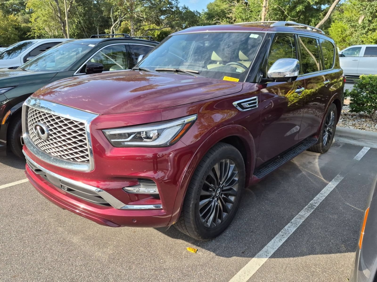 Used 2022 INFINITI QX80 Sensory w/ Cargo Package AWD/4WD image 5