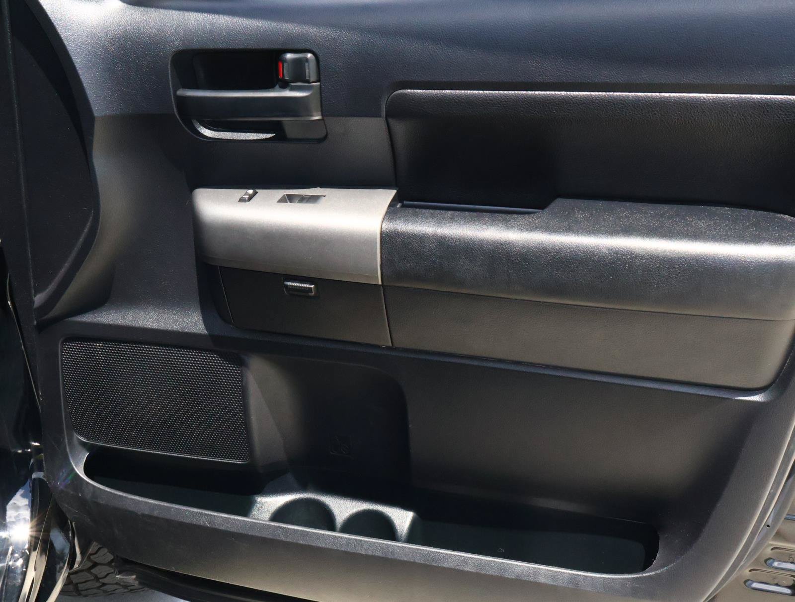 Used 2010 Toyota Tundra 4x4 Double Cab image 14