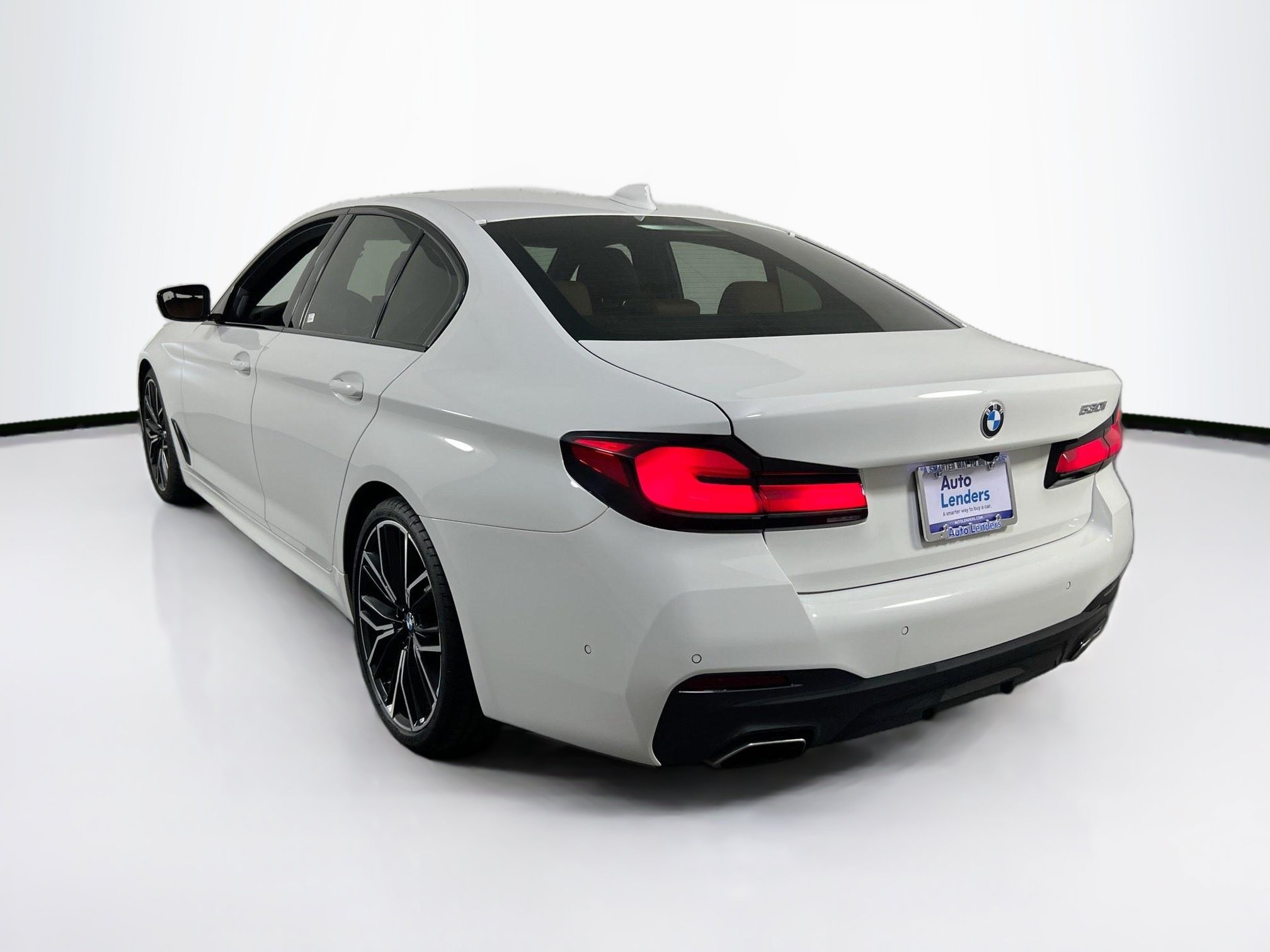 Used 2022 BMW 530i w/ M Sport Package RWD image 7