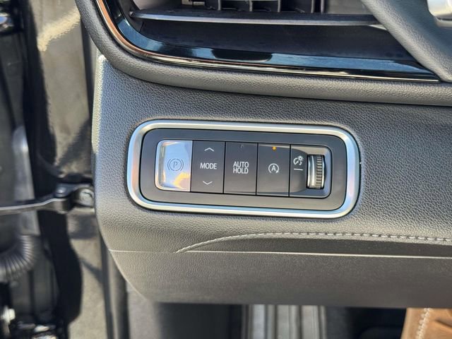 Used 2025 Buick Enclave Avenir w/ Super Cruise Package image 26