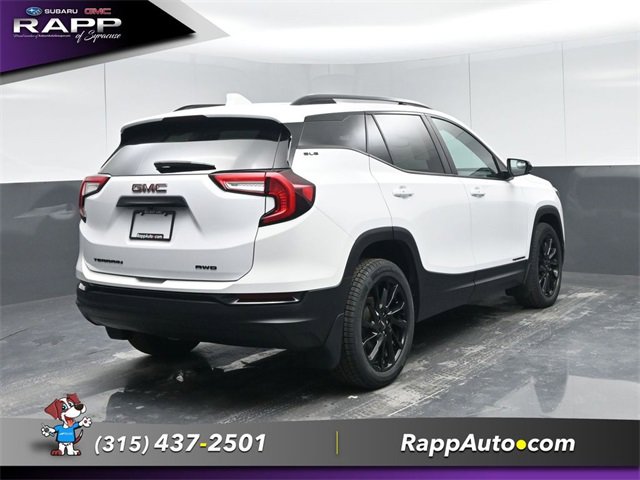 Used 2023 GMC Terrain SLE w/ Driver Convenience Package image 13