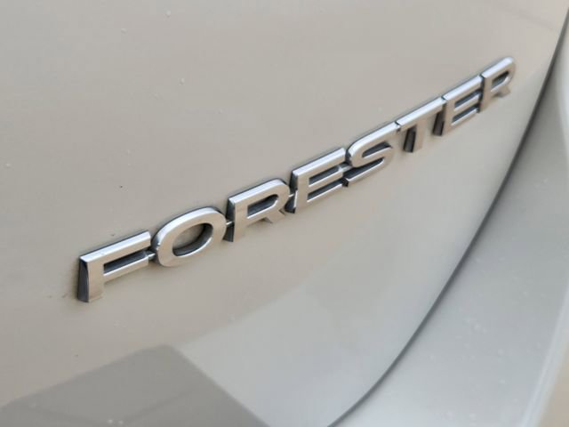 Used 2019 Subaru Forester Premium AWD/4WD image 10