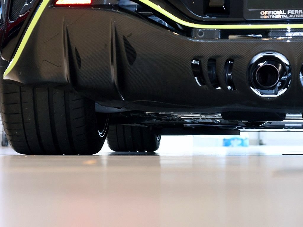 Used 2023 Aston Martin V12 Vantage RWD image 75