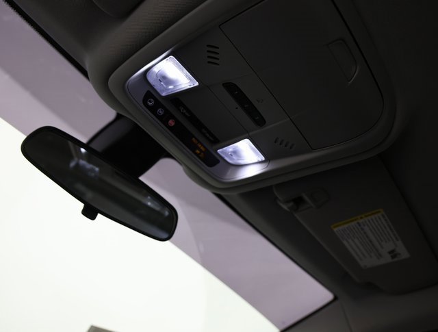 Used 2019 Chevrolet Equinox LT image 18