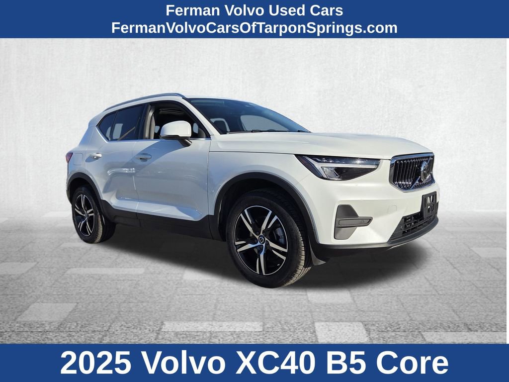 Certified 2025 Volvo XC40 B5 Core image 1
