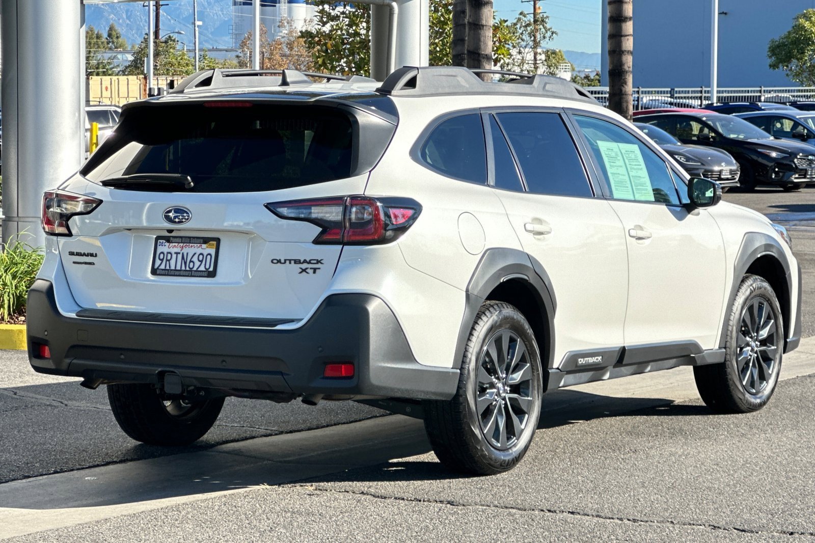 Certified 2025 Subaru Outback Onyx Edition XT image 4