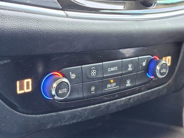 Used 2021 Buick Enclave Essence w/ Sound and Sites Package image 25