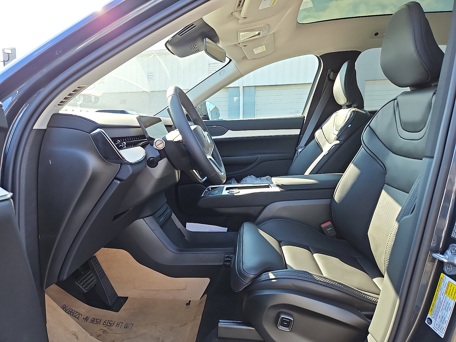 New 2026 Volvo EX90 Ultra AWD/4WD image 11