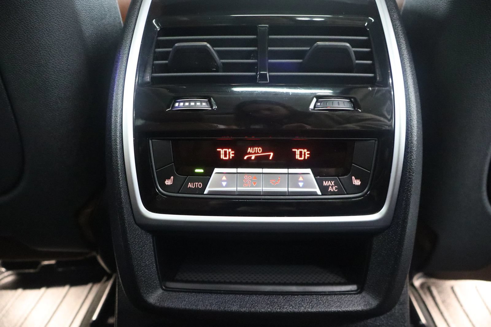 Used 2019 BMW X7 xDrive40i w/ Premium Package AWD/4WD image 30
