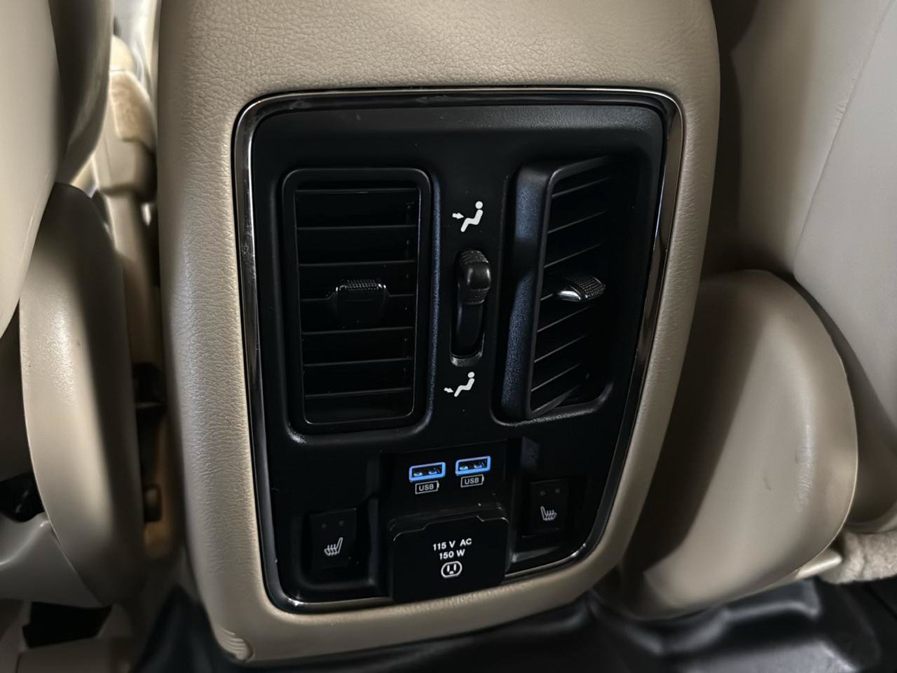 Used 2015 Jeep Grand Cherokee Overland AWD/4WD image 36
